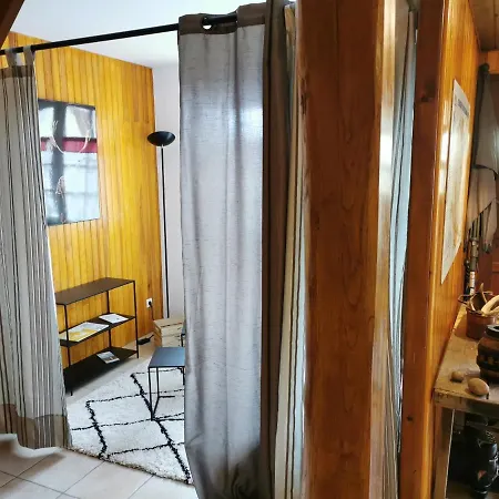 Chalet Cerdan Typiques A Proche De Font-romeu 木屋